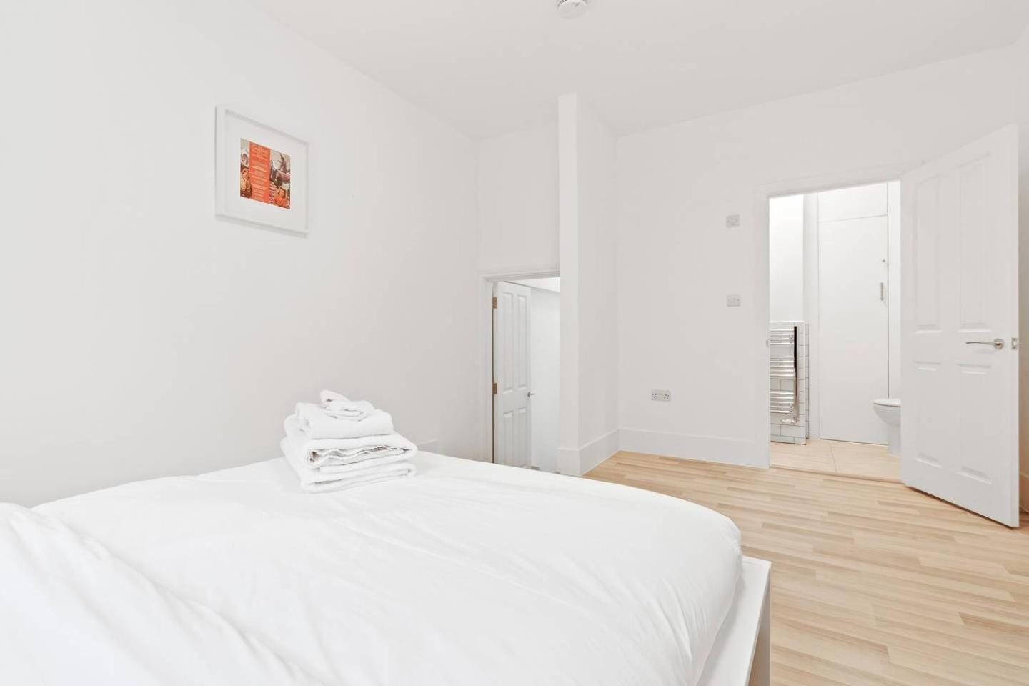 Airy Spacious 1 Bedroom Aprtment With Garden In Brixton London Ngoại thất bức ảnh