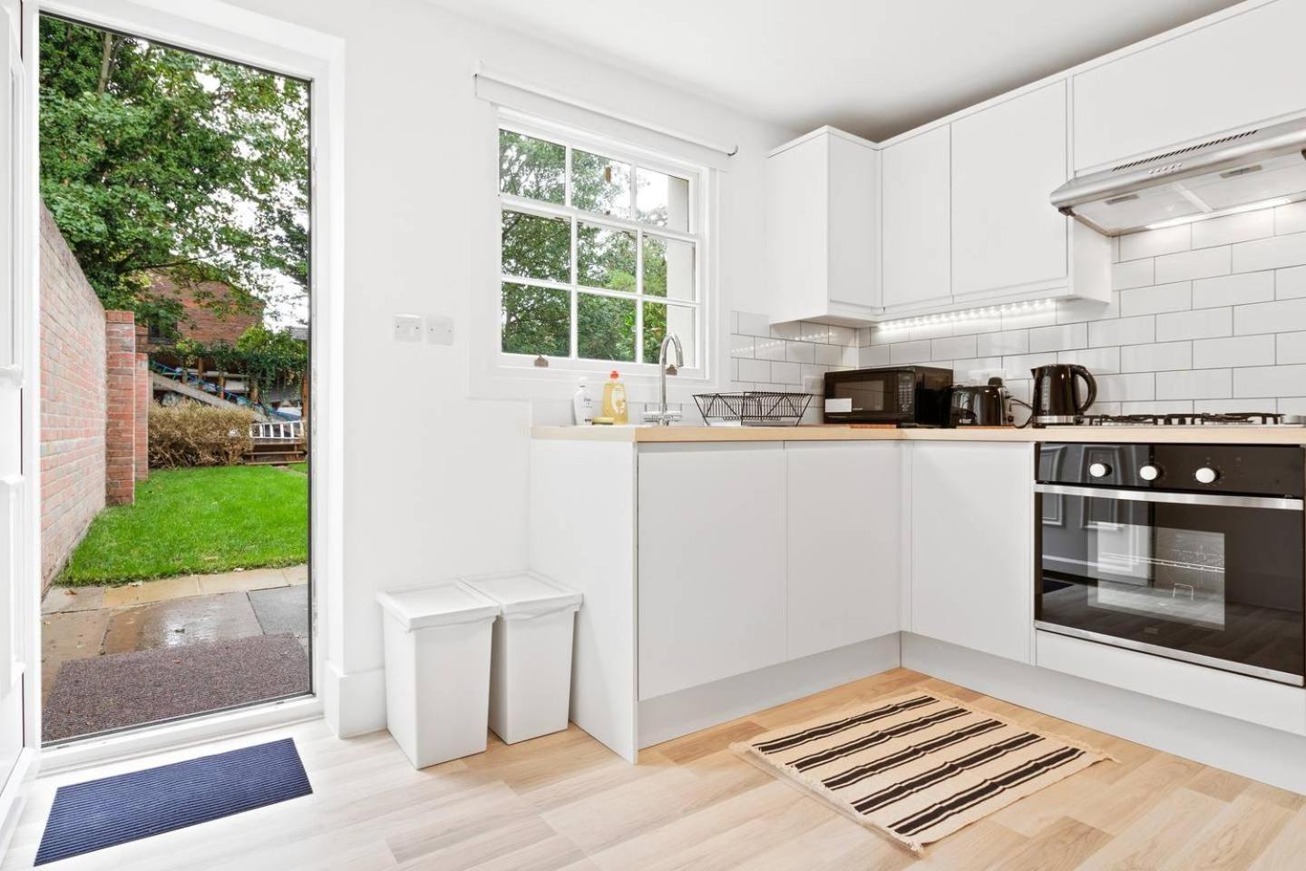 Airy Spacious 1 Bedroom Aprtment With Garden In Brixton London Ngoại thất bức ảnh
